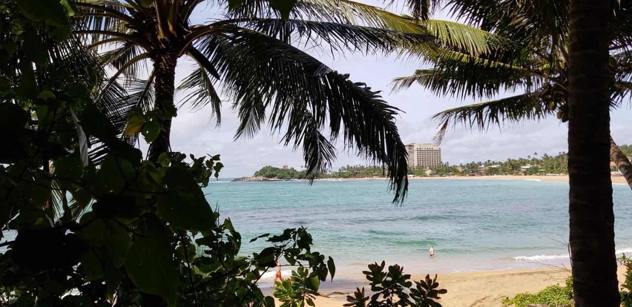 Sunset Colony Beach Resort Unawatuna Dış mekan fotoğraf